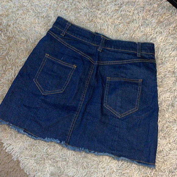 dark wash denim skirt - Picture 2 of 3